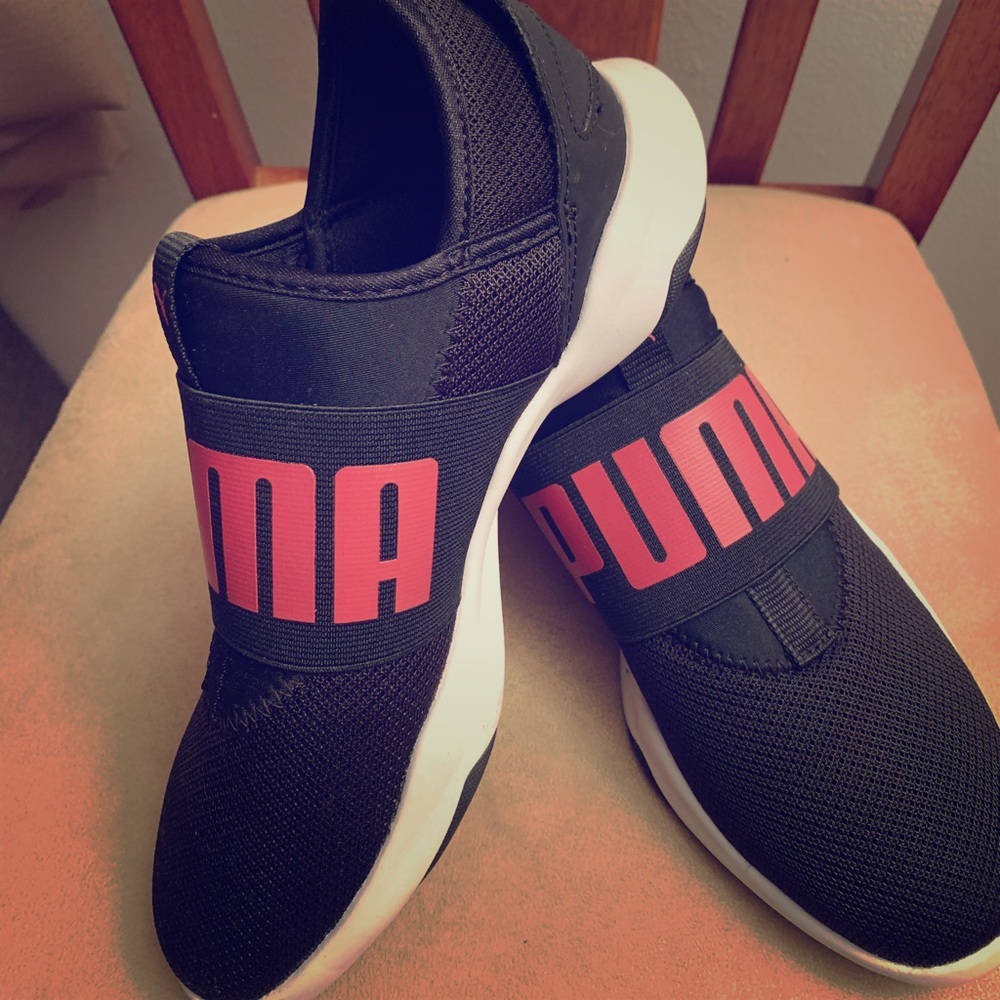 Slip on Puma Sneakers